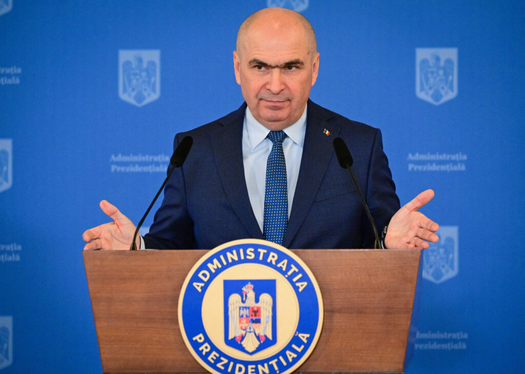 Răspuns dur al lui Bolojan la atacurile lui Grindeanu