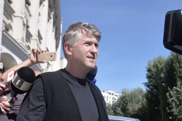 Percheziții la Cristian Pomohaci. Fostul preot, acuzat din nou de viol