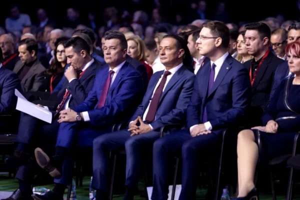 Decizia PSD: Guvern propriu sau în jurul partidului, variantele pentru Nicușor Dan