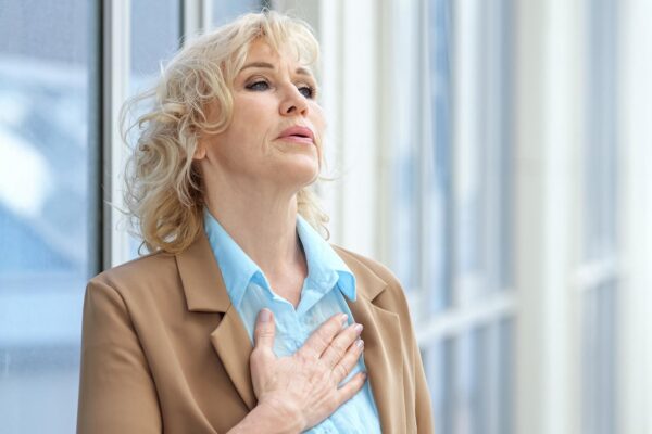 Menopauza și sănătatea inimii: ce factori de risc devin mai importanți