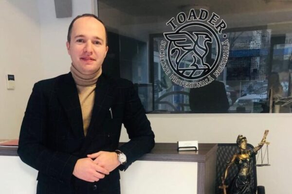 Fiul lui Tudorel Toader a fost reținut: lectorul ar fi agresat sexual două studente. Reacția fostului ministru al Justiției
