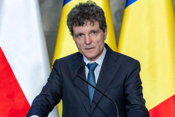 Nicușor Dan cere proiecte clare pentru implicarea românilor din diaspora în țară