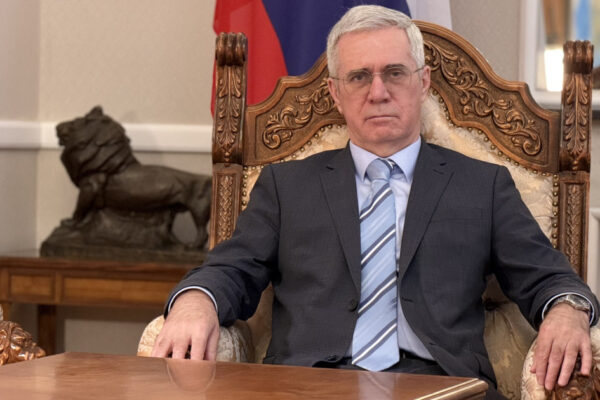 Ambasadorul Rusiei, convocat la MAE pentru sabotajul de la platforma Carfil din Brașov