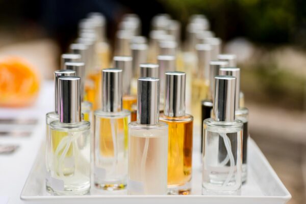 Parfum tester sau varianta sigilată: ce diferențe trebuie să cunoști