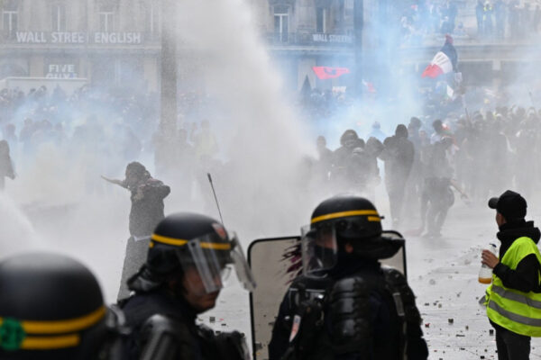 Proteste în Franța și în peste 30 de orașe germane, cu forțe de ordine mobilizate